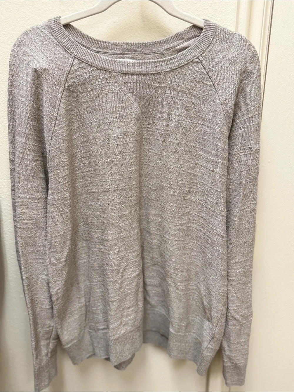 GAP Men’s Heathered Tan Crewneck Sweater